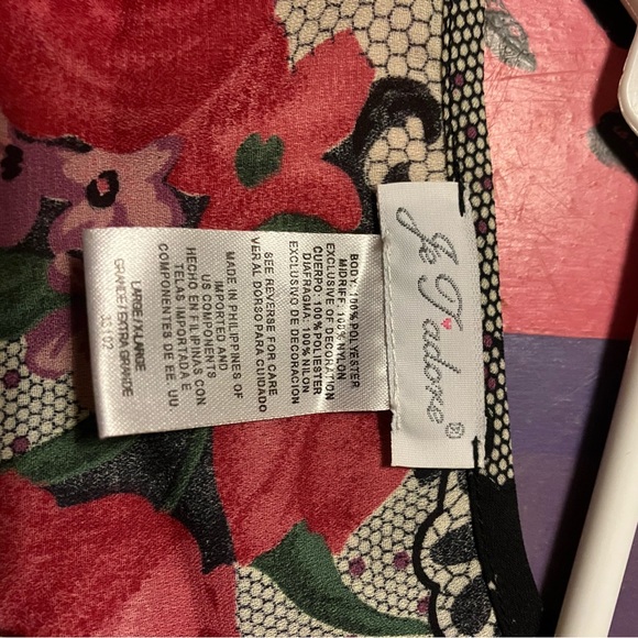 Je T'adore Sexy Intimate Lingerie Robe. - Picture 6 of 6